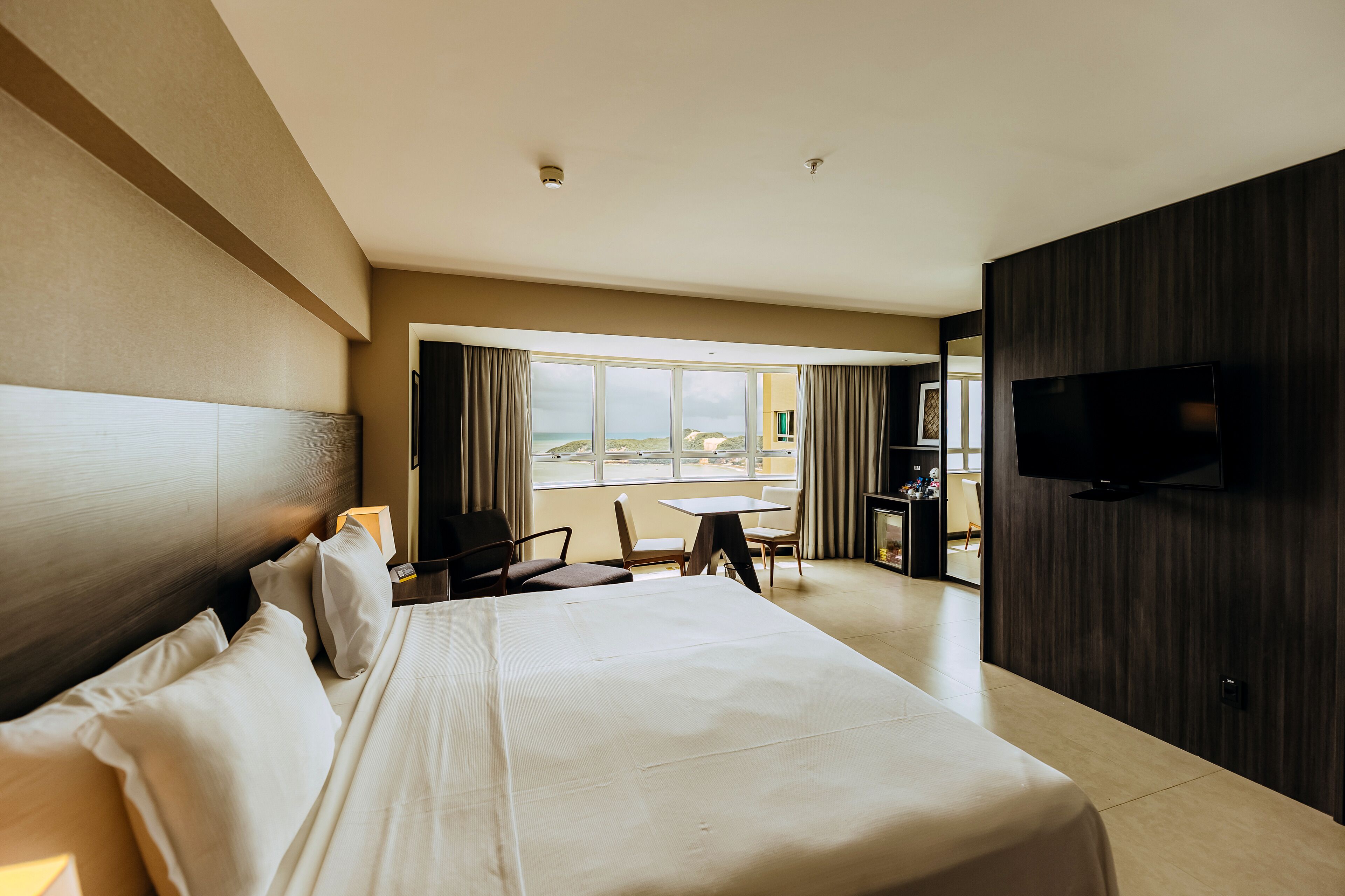 minibar, in-room safe, individually decorated, individually furnished