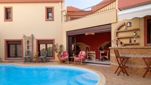 BBQ/picnic area - Villa Dioni (Rafina-Pikermi)