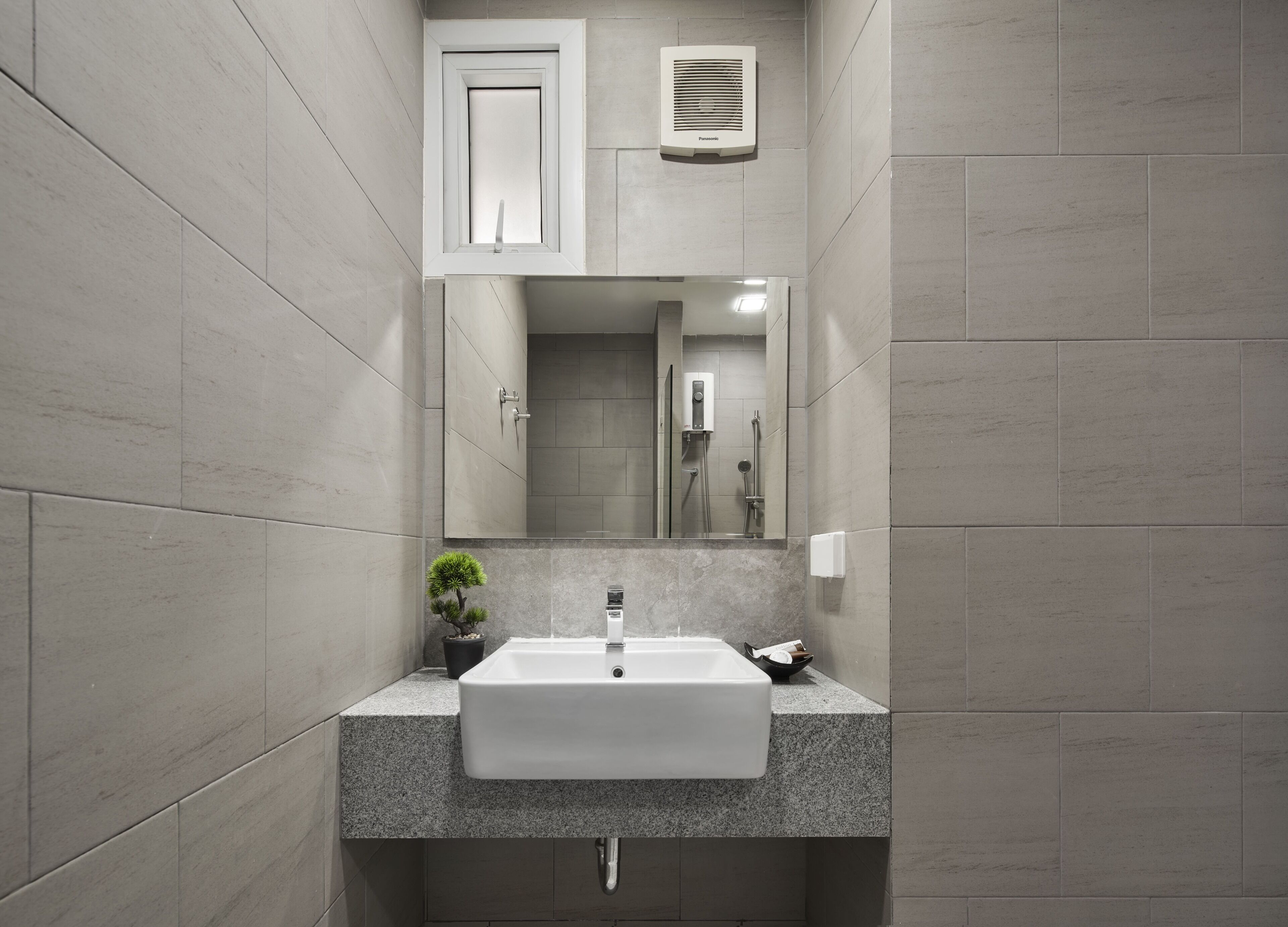 superior double room | bathroom | shower, free toiletries, hair dryer, slippers