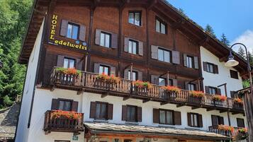 Facciata della struttura