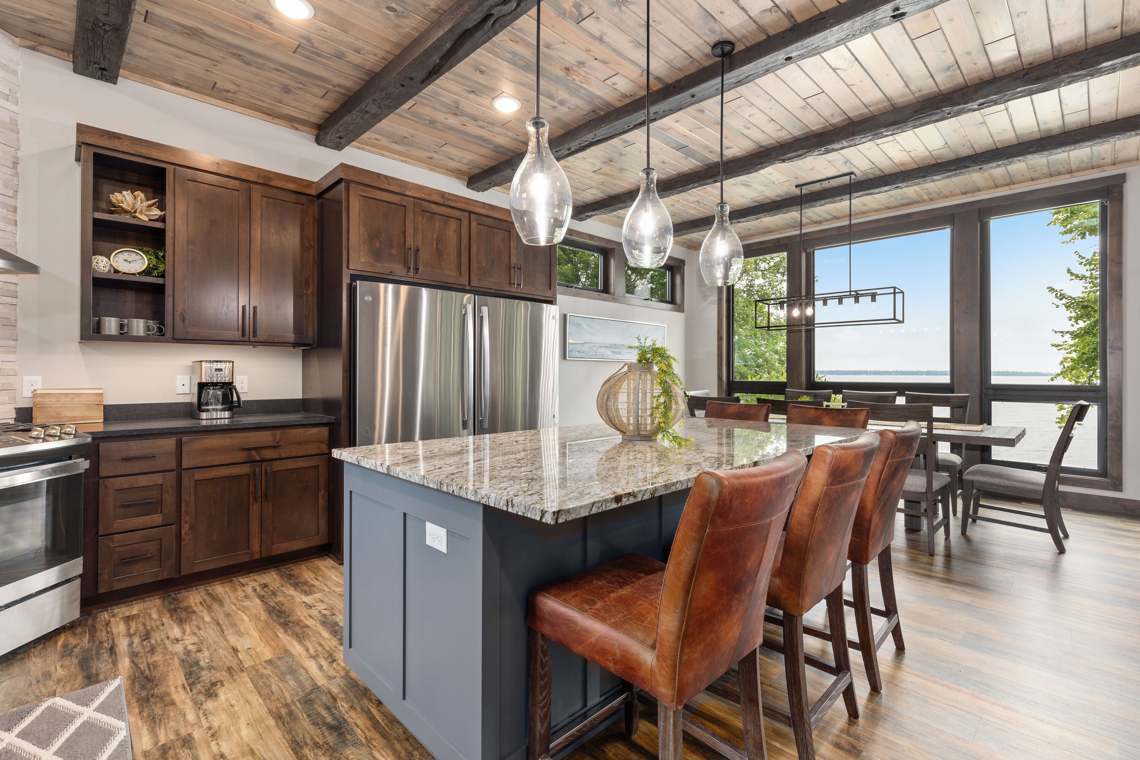 5 Bedroom Lakefront Loft | Private kitchen | Microwave, coffee/tea maker, toaster, cookware/dishes/utensils