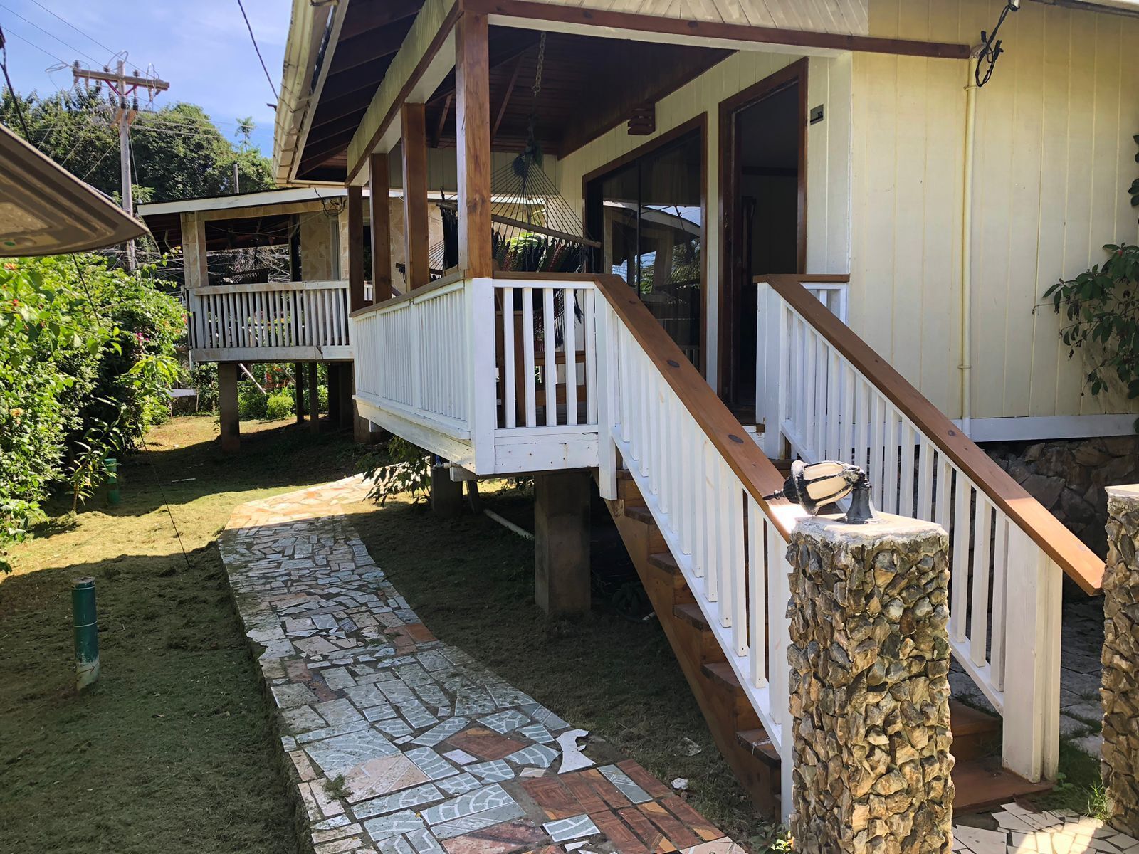 基础小屋, 2 张双人床, 花园景观, 海滨 | 免费 WiFi、床单