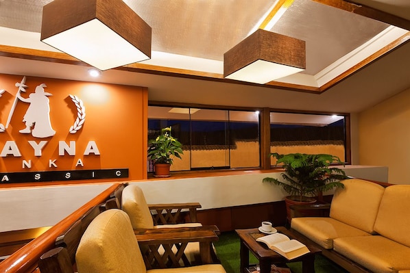 Sala de estar en el lobby