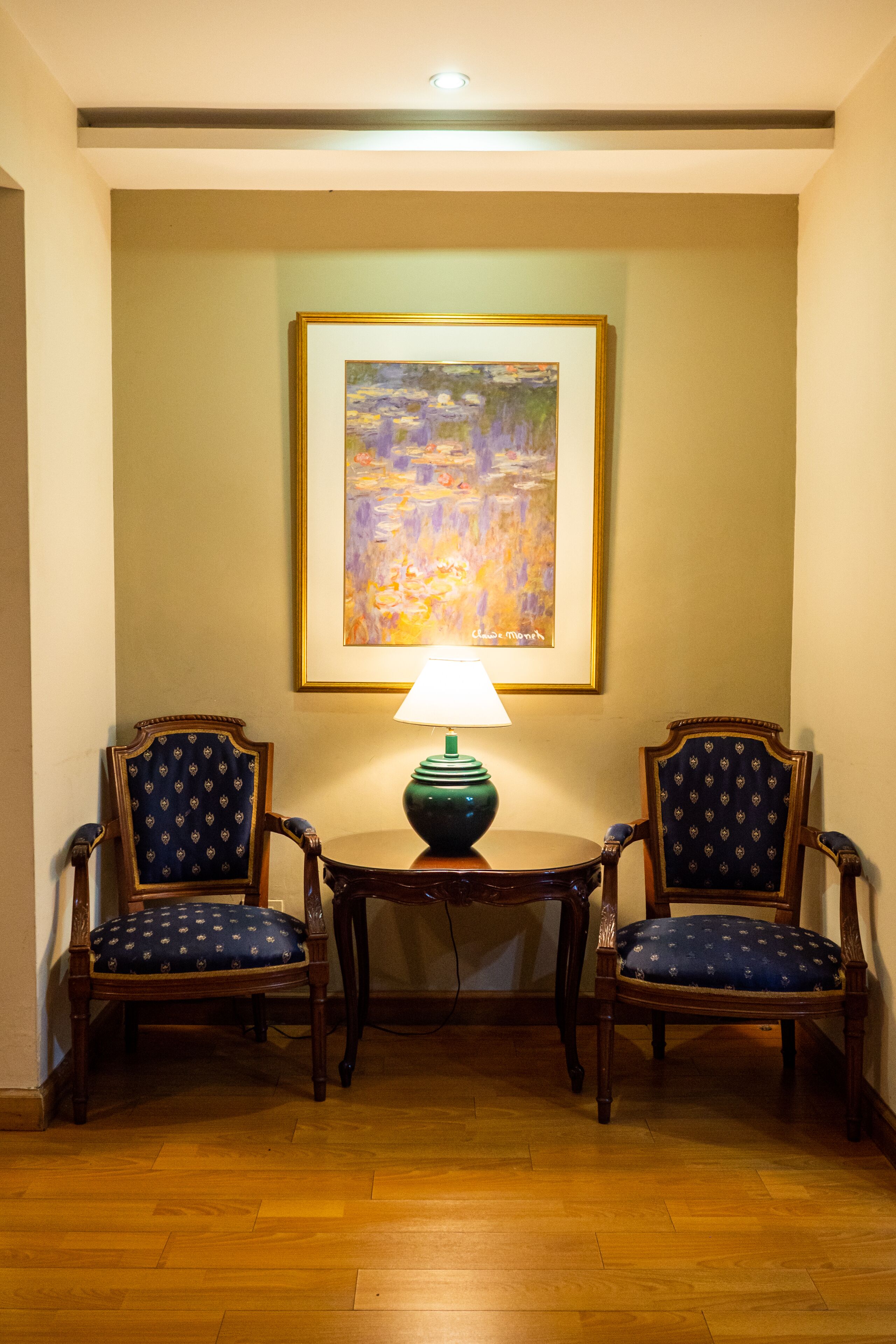 standard room, 1 bedroom | living area | flat-screen tv