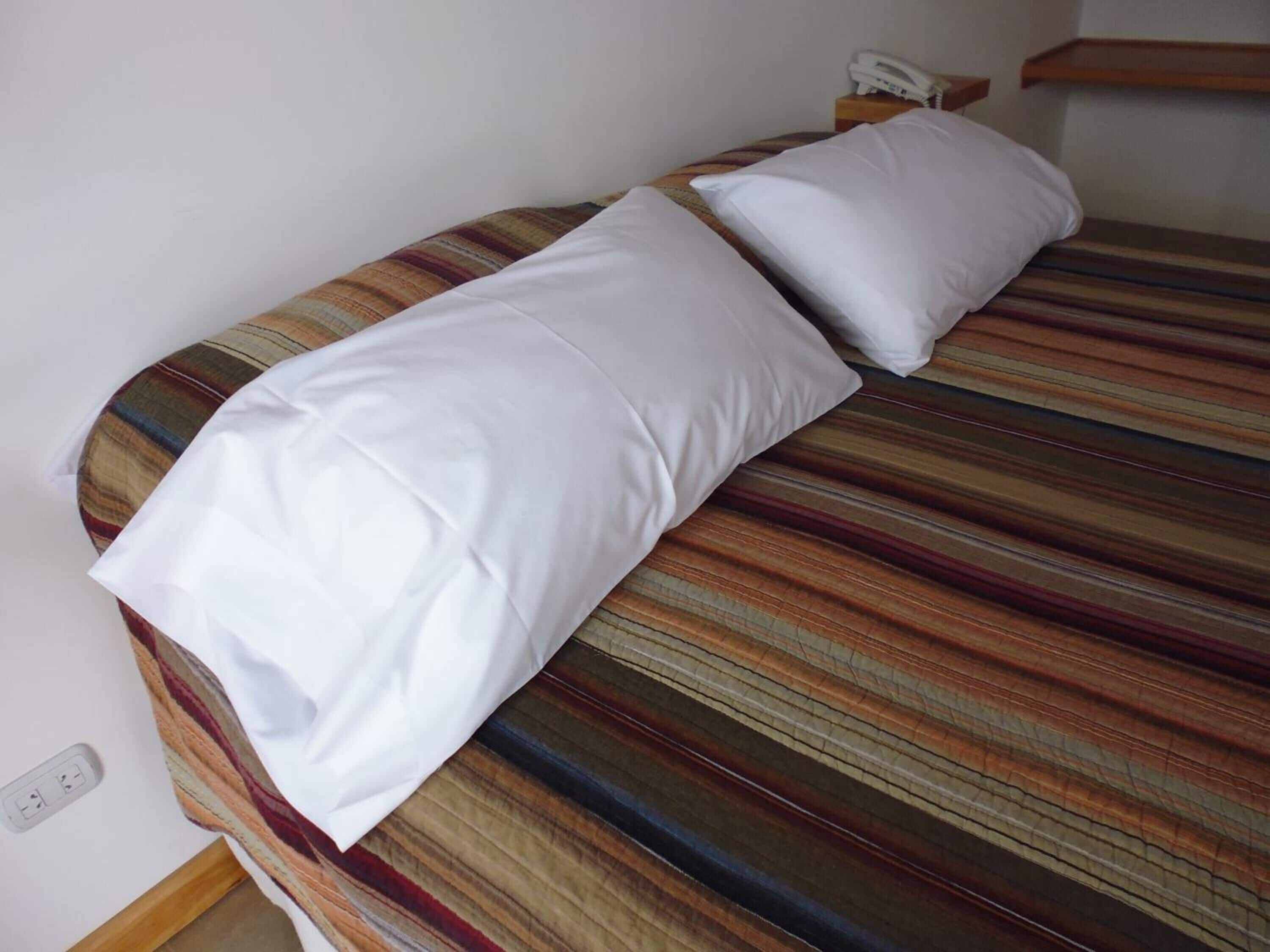 Desk, free cots/infant beds, free WiFi