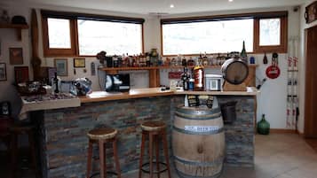 Bar (en la propiedad)