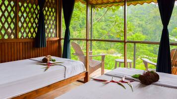 River View Bungalow with Private Bathroom and Private Deck | 1 Schlafzimmer, Bettwäsche