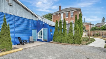 The Hinterland | Terrace/patio