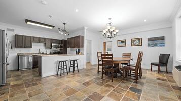 Room 3 (The Rosehall) | Spisestue