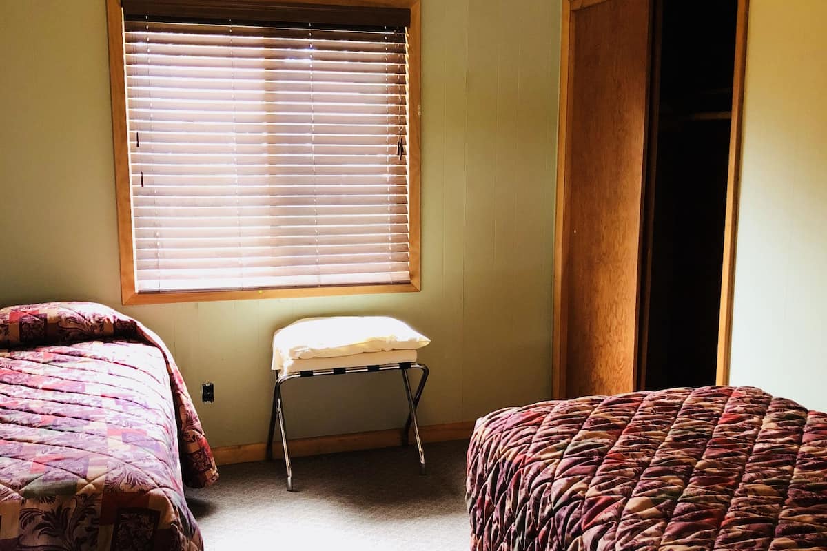 cabin, 3 bedrooms | 1 bedroom, free wifi, bed sheets
