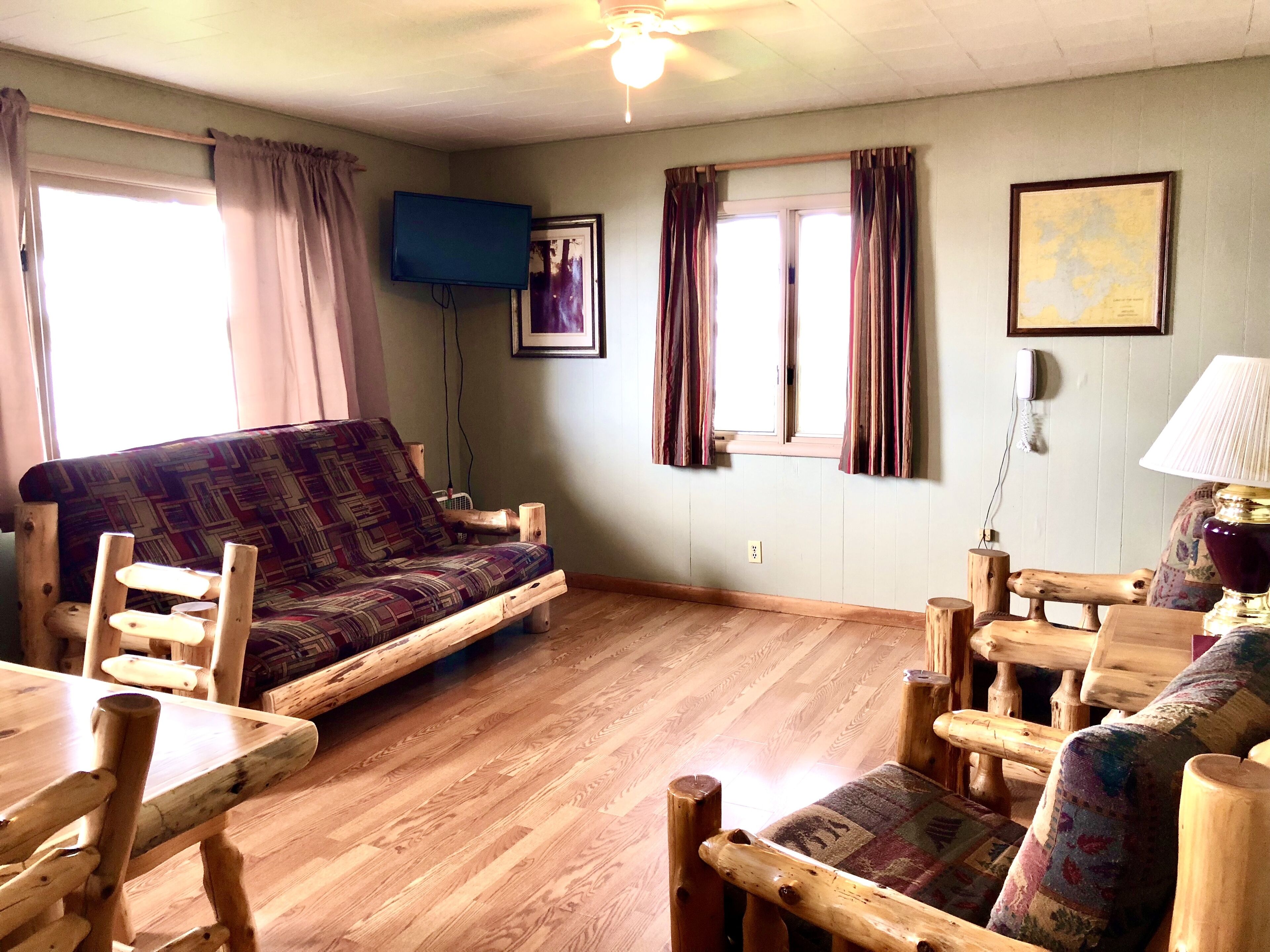 cabin, 3 bedrooms | living area | tv