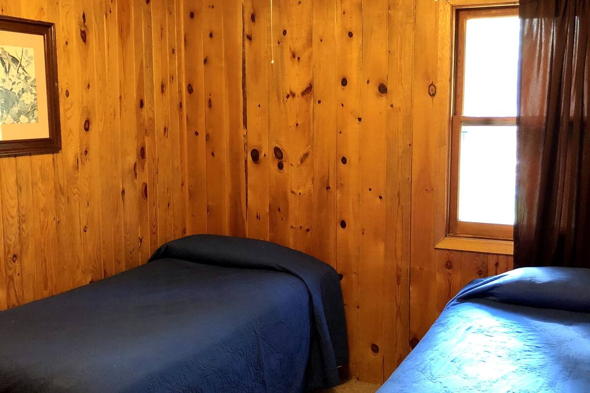 cabin, 2 bedrooms | 1 bedroom, free wifi, bed sheets