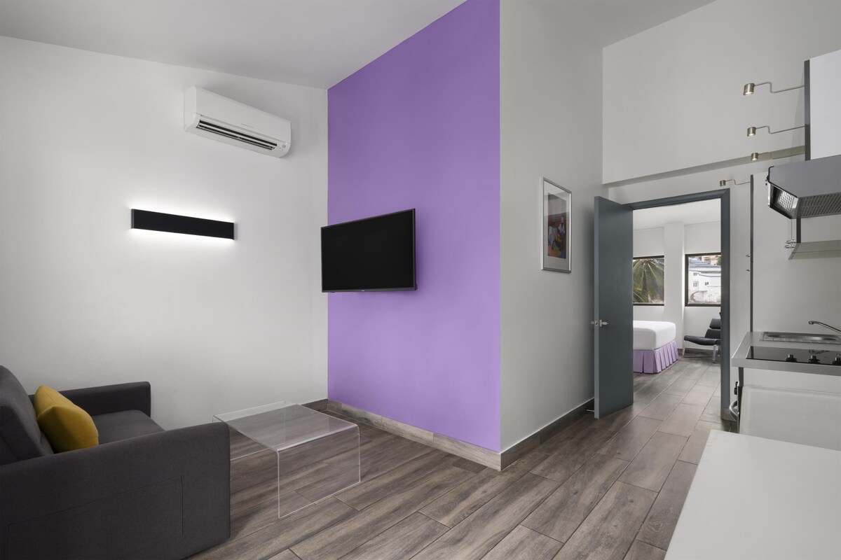 Suite, 1 King Bed, Kitchen, Mountain View (with Sofabed, Full Kitchen) | Premium bedding, in-room safe, desk, laptop workspace