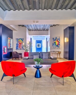 Lobby - Commodore Suites, SureStay Collection by Best Western (Simpson Bay)