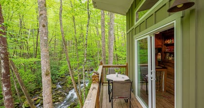 The Owl's Perch (5 inch clearance needed)