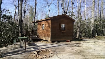Basic Cabin (Outback Hideaway)