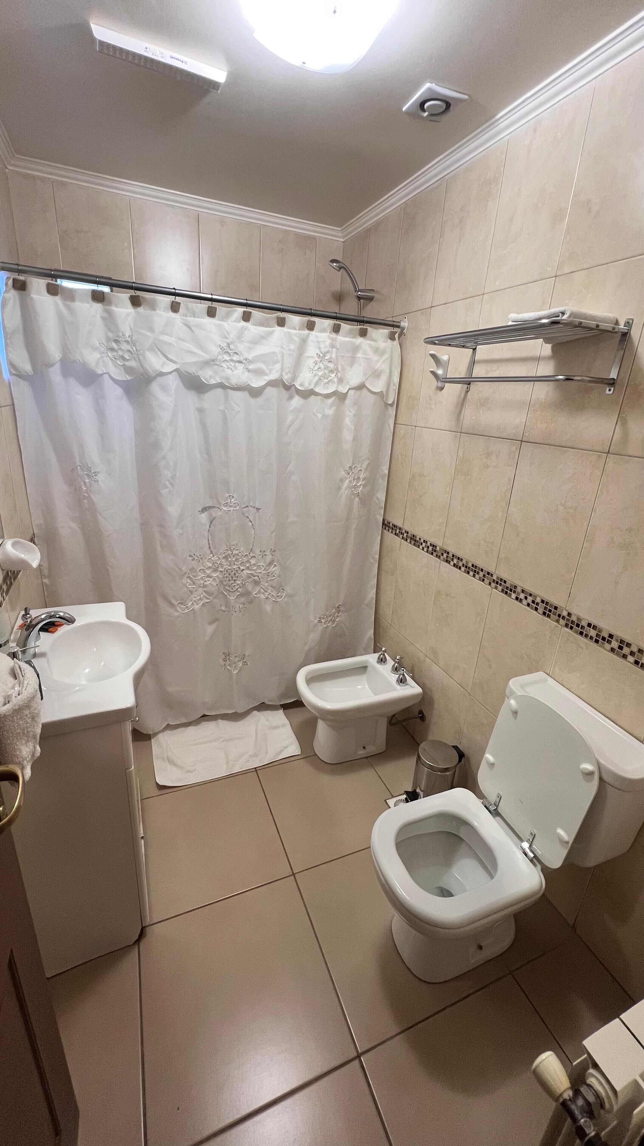 department a | bathroom | bidet, towels