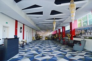 Lobby - Best Western Plus Briston (Otopeni)