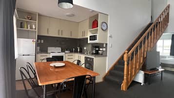 Family Room, 3 Bedrooms | In-room dining