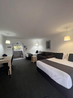 Chambre Confort avec lits jumeaux | Vue de la chambre