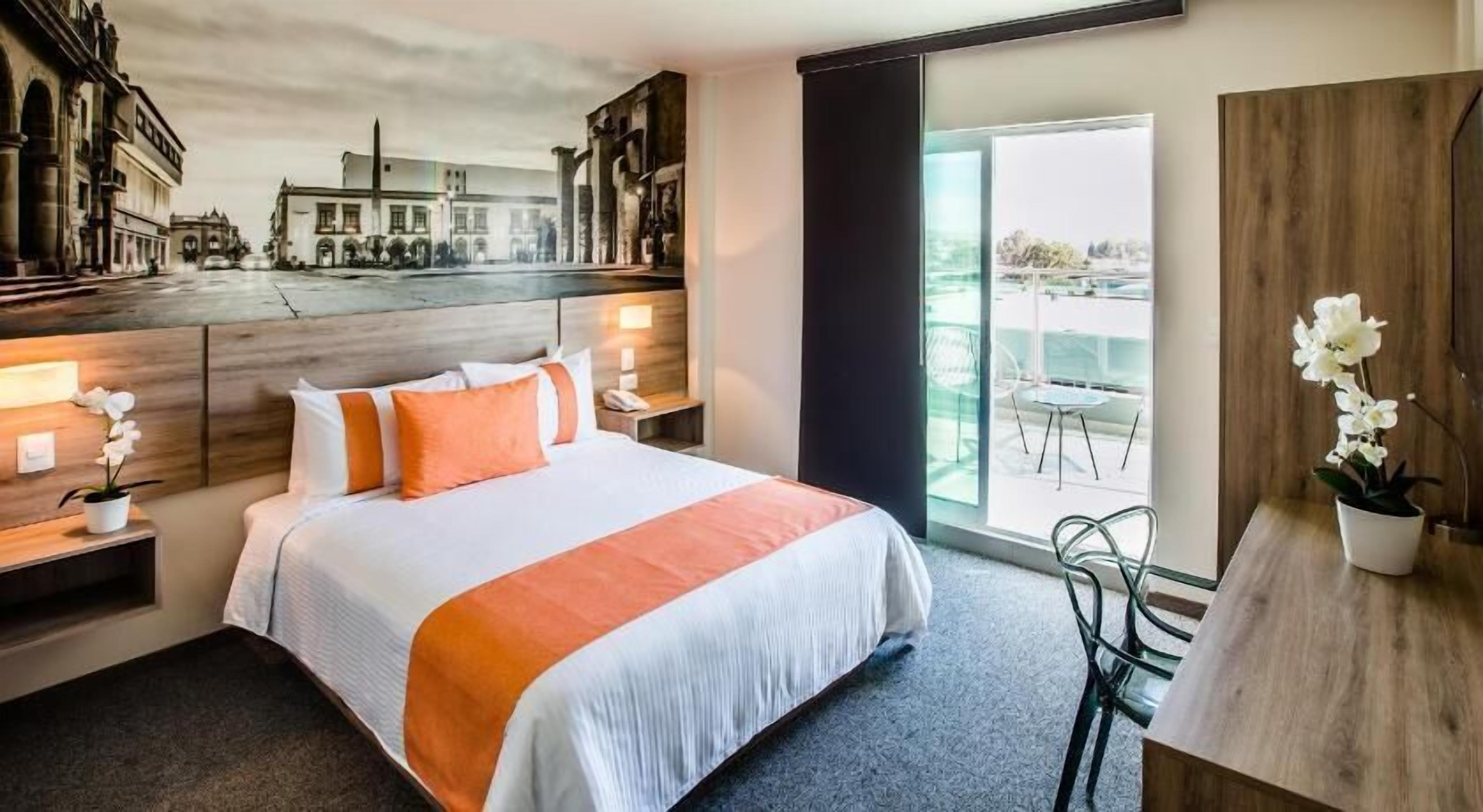 In-room safe, desk, iron/ironing board, free WiFi