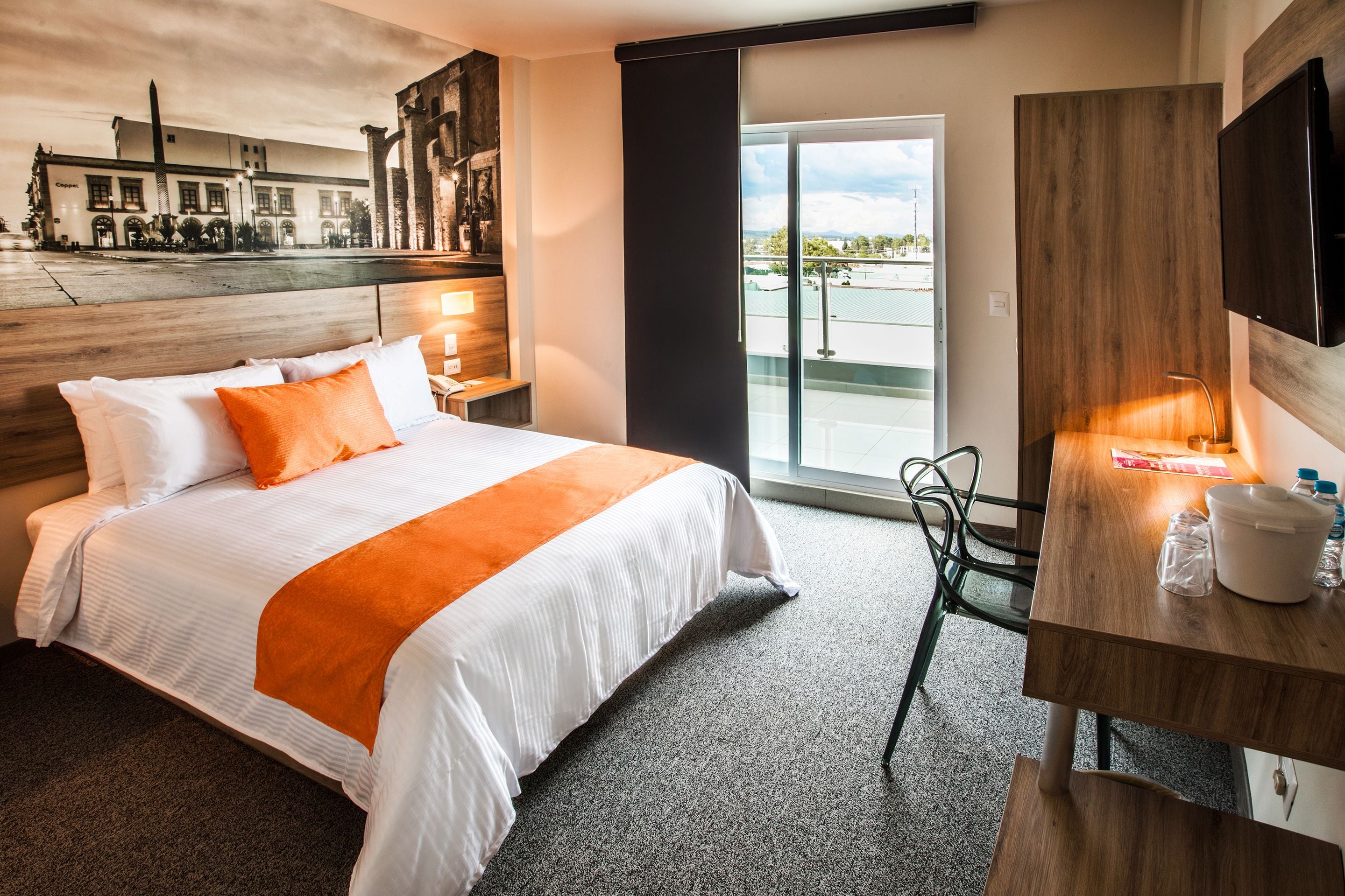 in-room safe, desk, iron/ironing board, free wifi