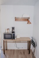 华丽客房 (Room 1) | 特色家居、笔记本电脑工作区、遮光窗帘、隔音