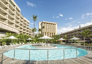 야외 수영장, 수영장 파라솔, 일광욕 의자