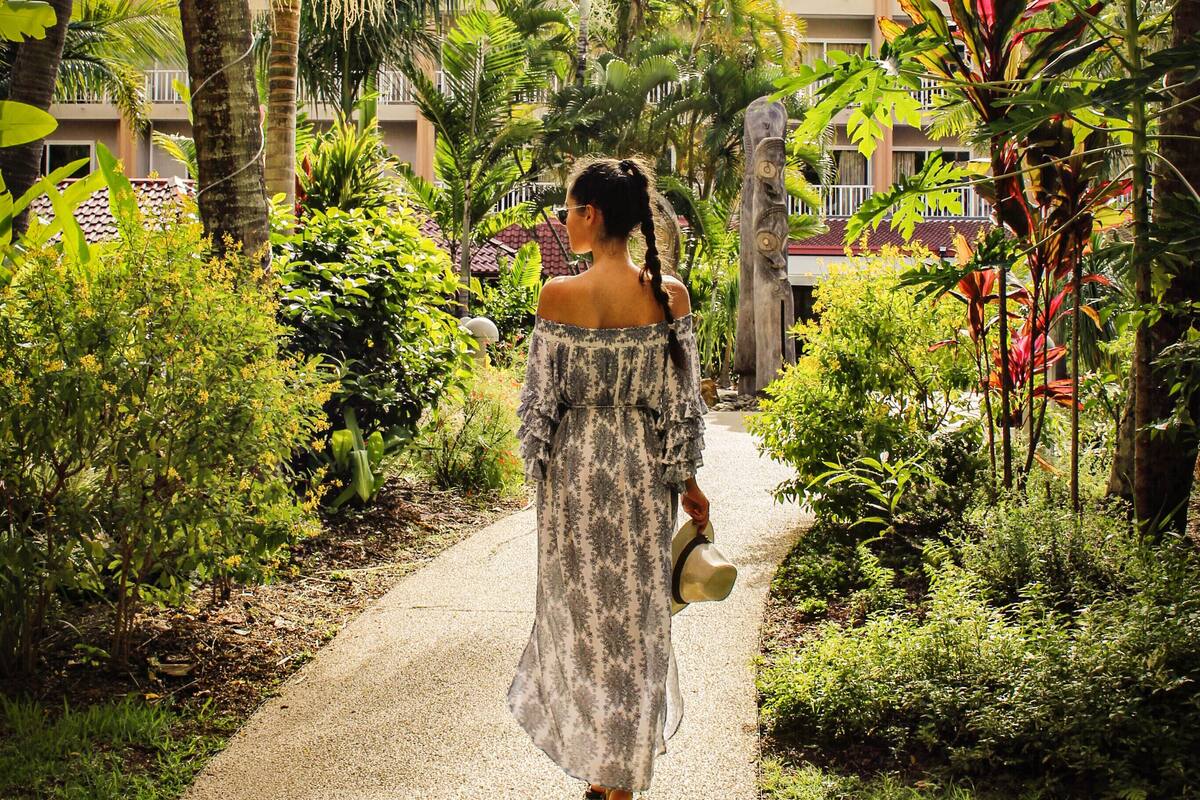 Soundproofing, free WiFi, bed sheets