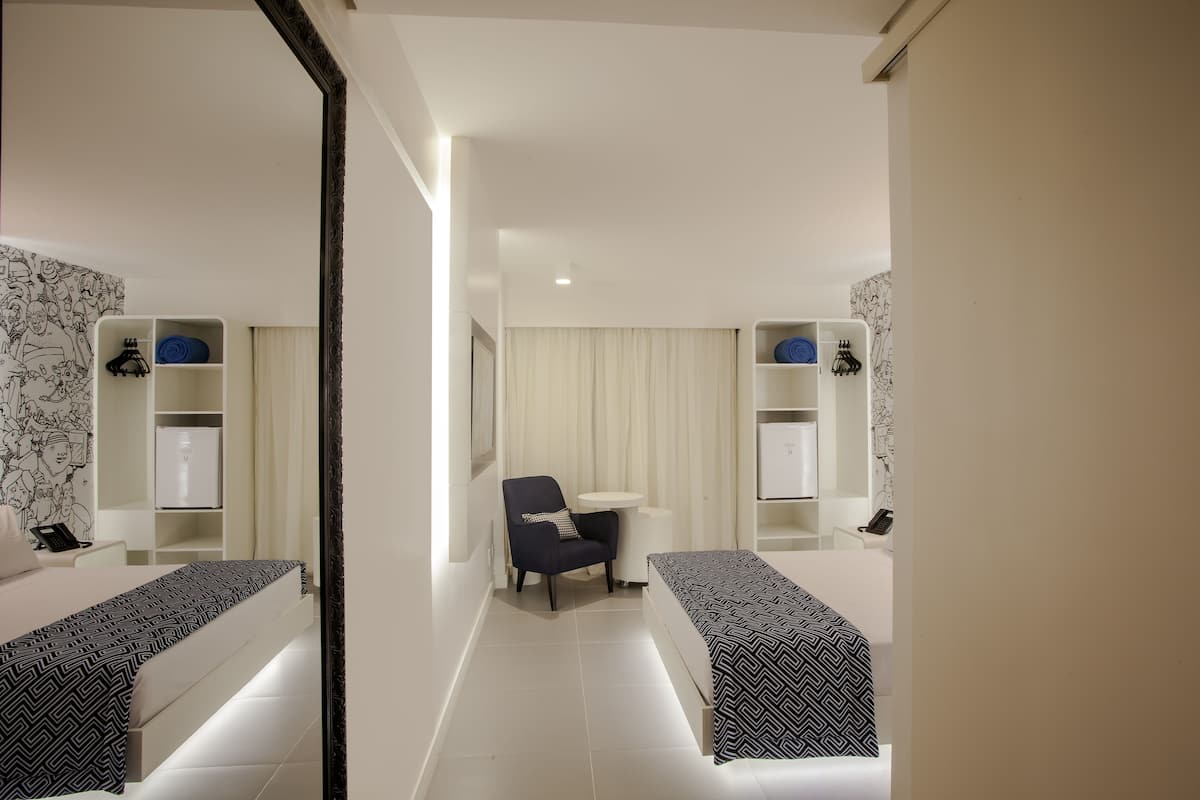 dbc – 1 db bed std | minibar, in-room safe, soundproofing, free wifi