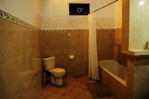 Three Bedroom Villa Private Pool | Bathroom