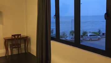 套房, 海景 | 熨斗/熨衫板、免費 Wi-Fi、床單