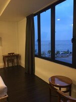 套房, 海 景 | 熨斗/熨板、免费 WiFi、床单