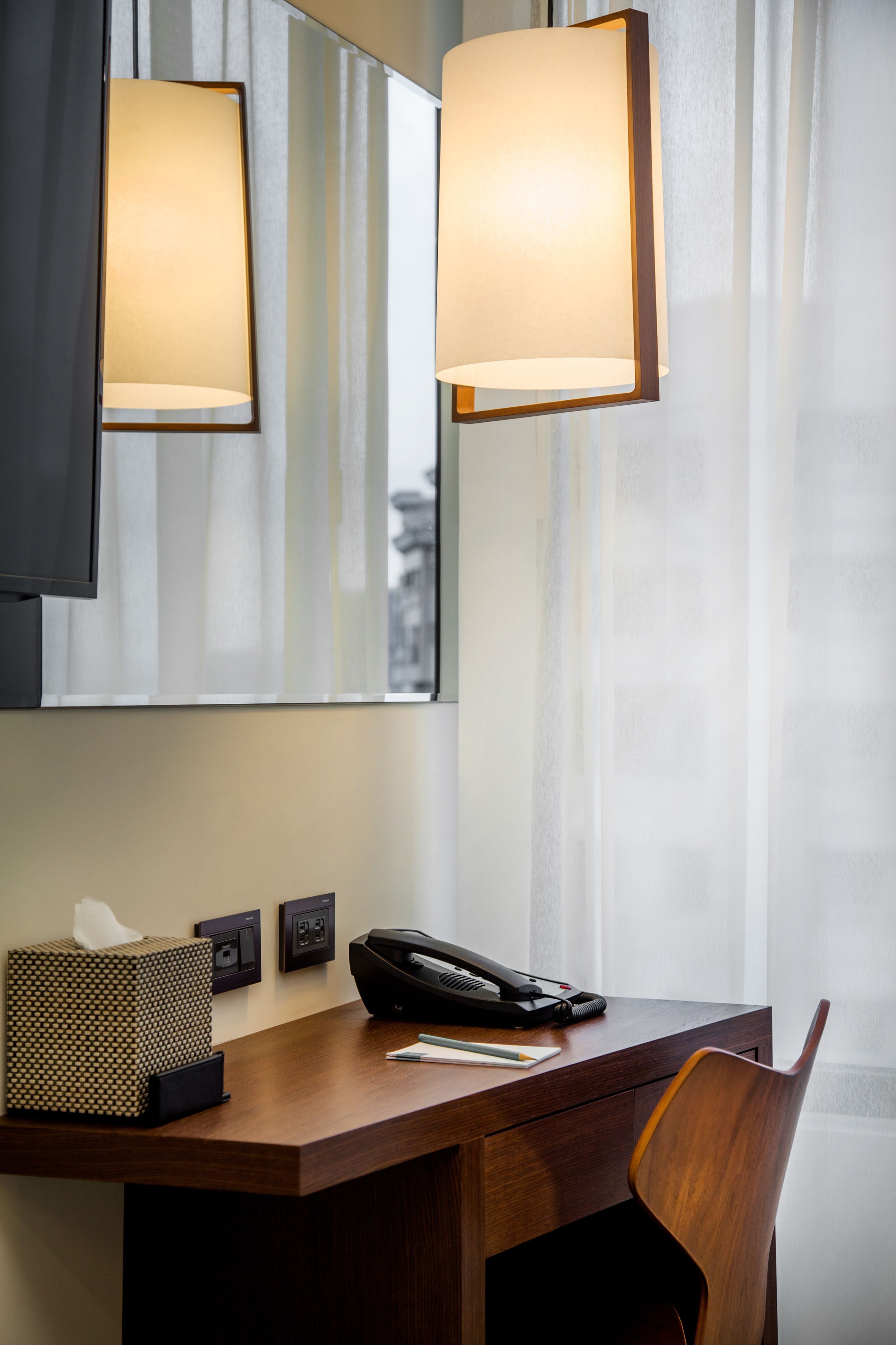 premium bedding, down duvets, in-room safe, desk