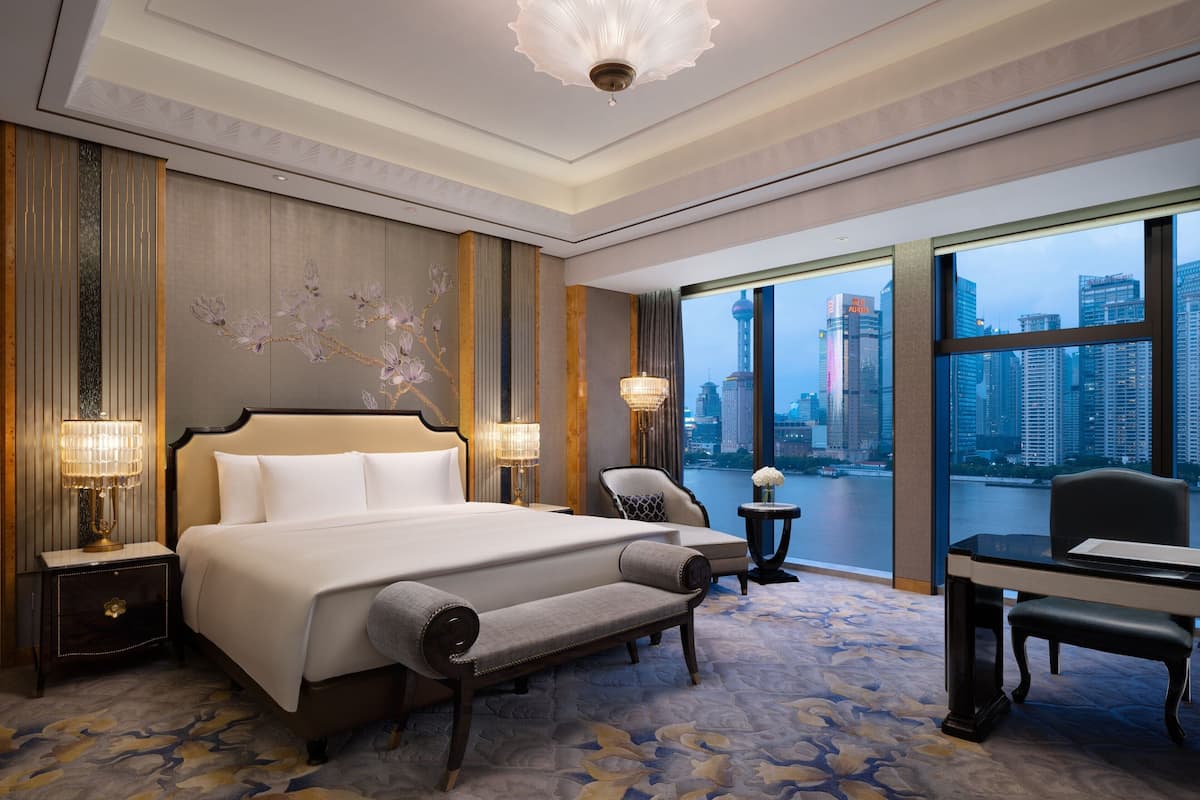 Grand River View Room | 1 bedroom, minibar, in-room safe, desk