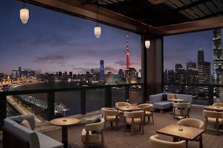 Vista desde la propiedad. The St. Regis on the Bund, Shanghai