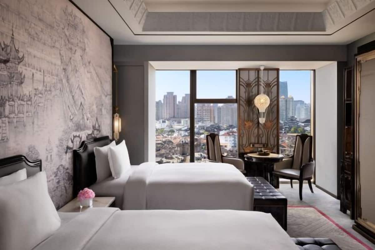1 bedroom, minibar, in-room safe, desk