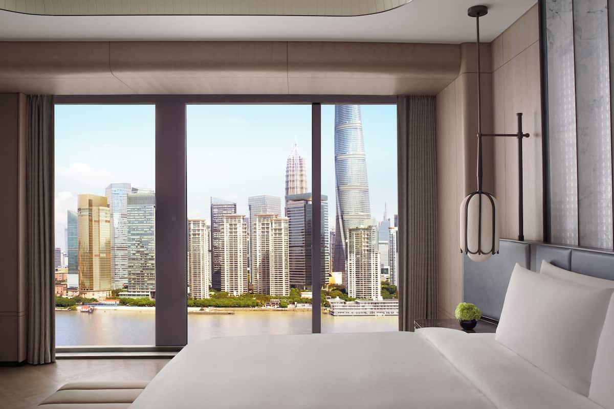 John Jacob Astor River View Suite | Minibar, in-room safe, individually decorated, individually furnished