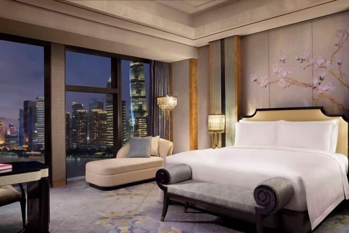 1 bedroom, minibar, in-room safe, desk