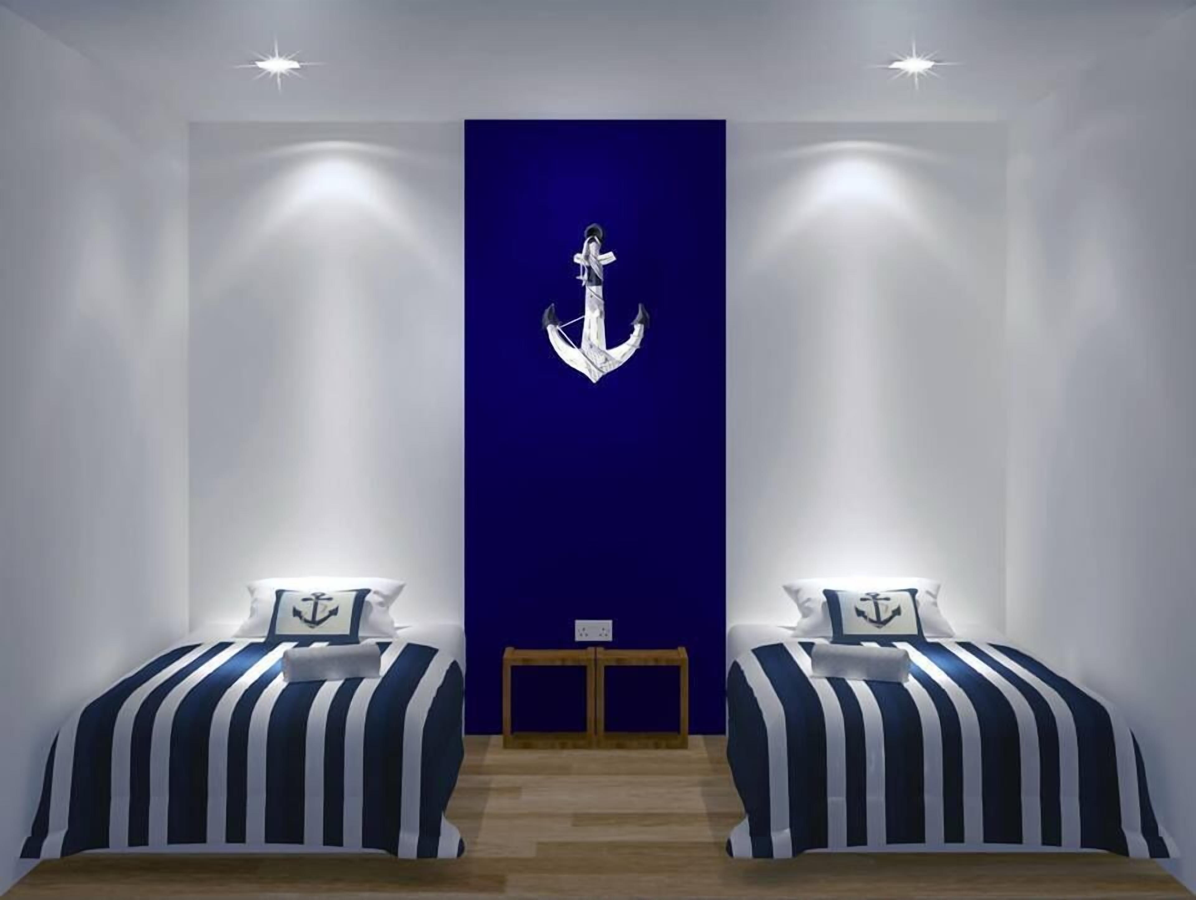 Desk, iron/ironing board, free WiFi