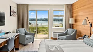 1 bedroom, in-room safe, desk, blackout drapes