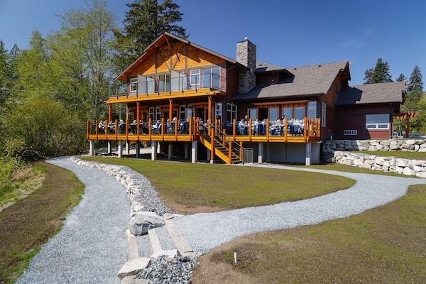 Sun deck