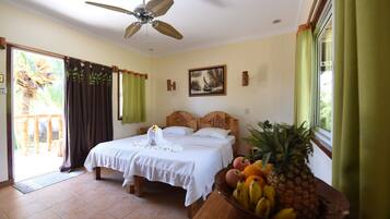 Minibar, in-room safe, desk, soundproofing