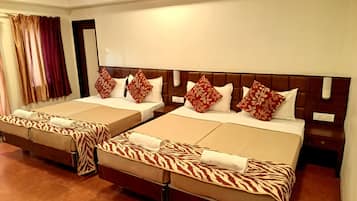Family Quadruple Room | Premium bedding, free WiFi
