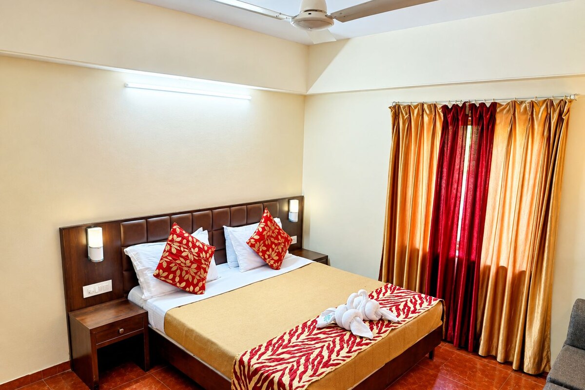 Standard Room, 1 Queen Bed | Premium bedding, free WiFi