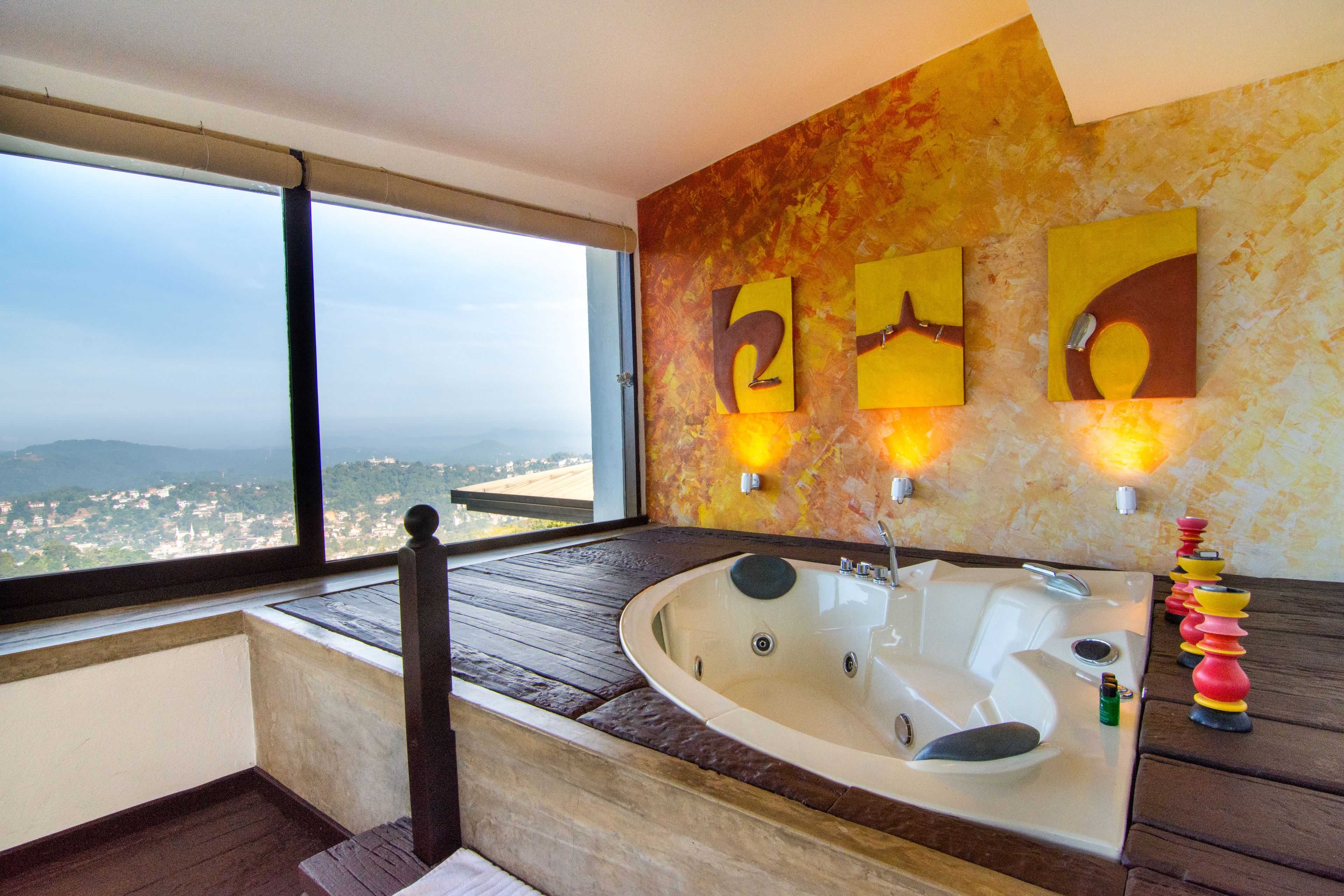 1 bedroom, premium bedding, minibar, in-room safe