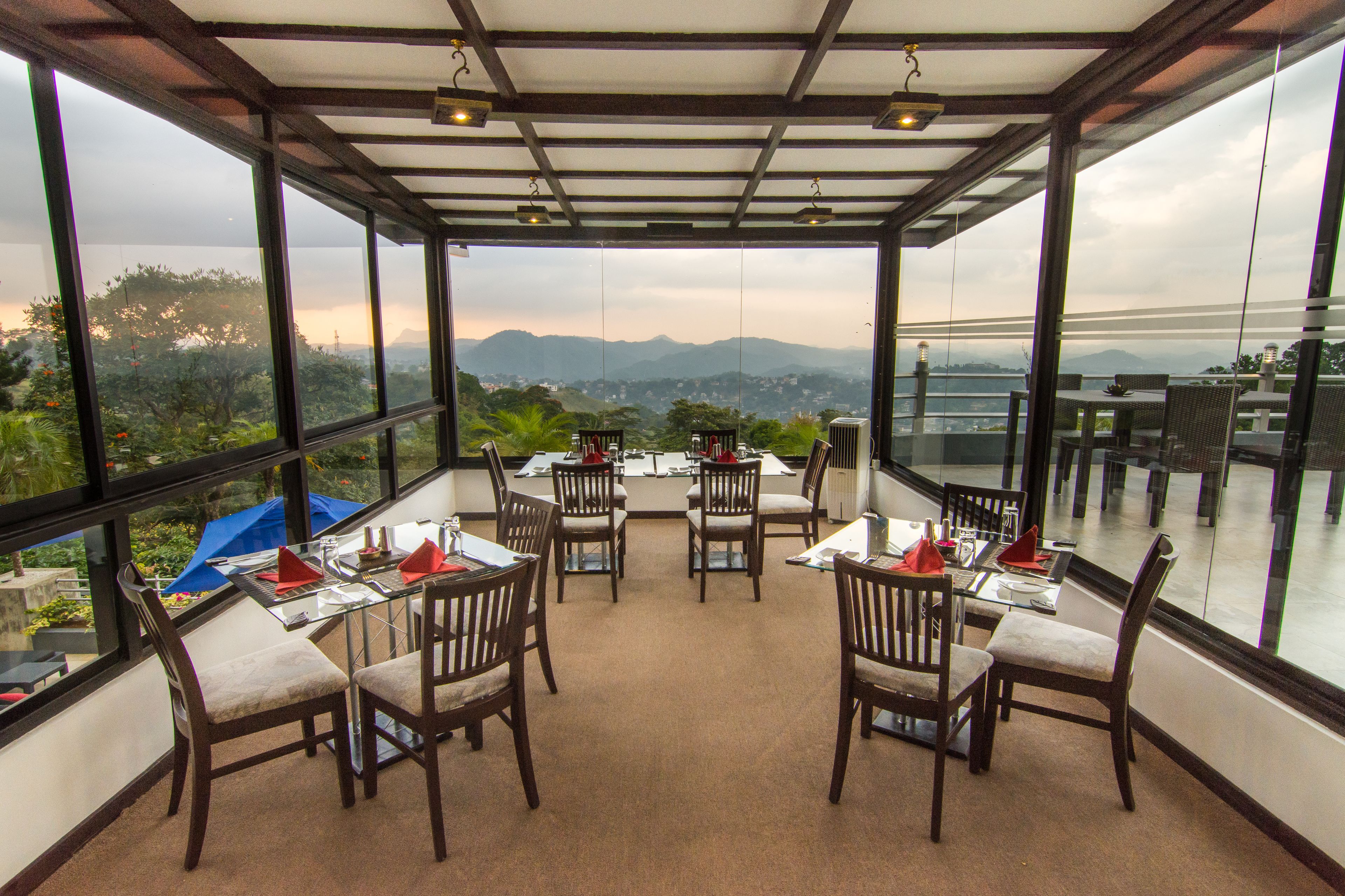 breakfast, lunch, dinner served; fusion cuisine, pool views