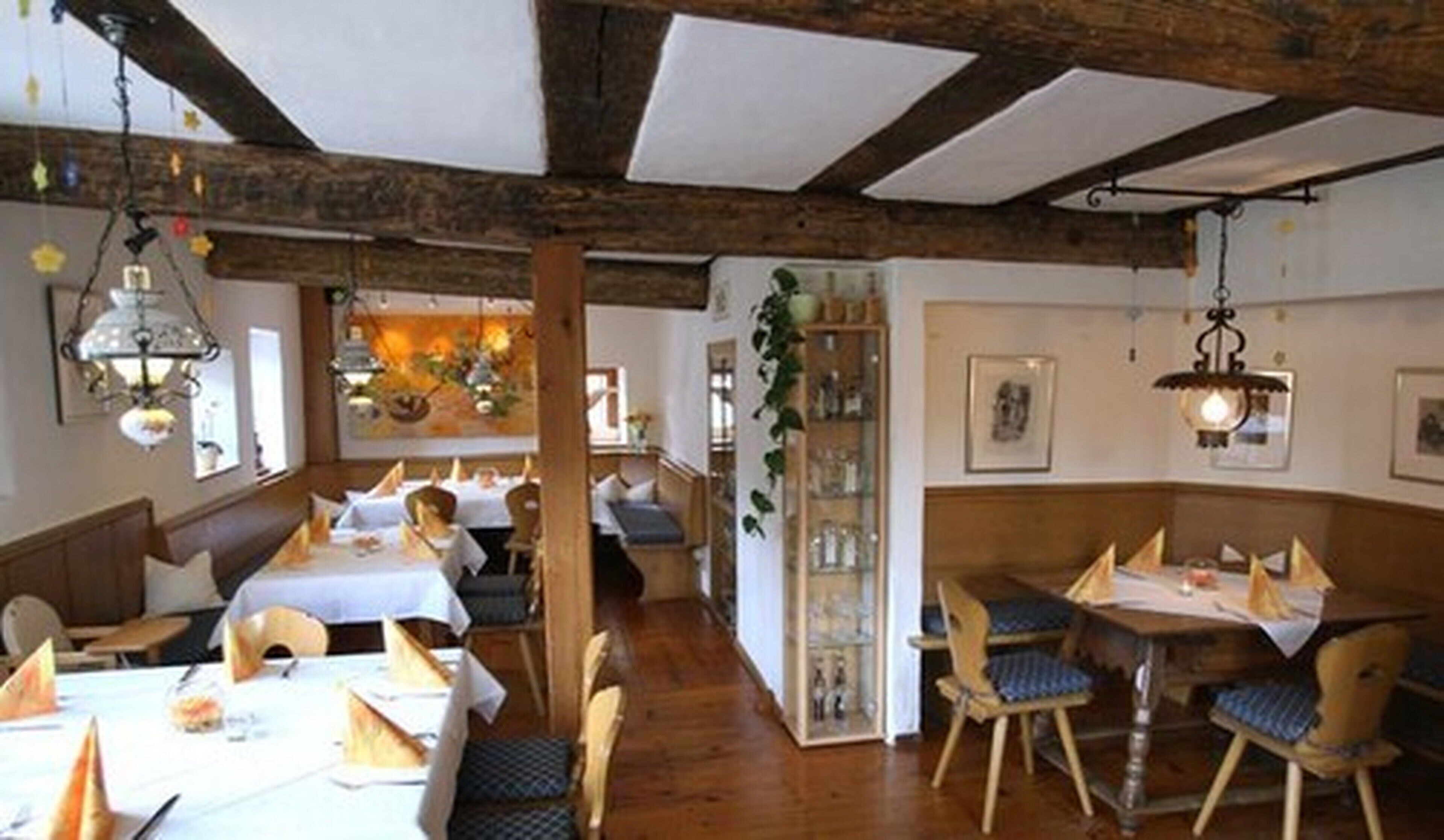 lunch and dinner served, regional cuisine