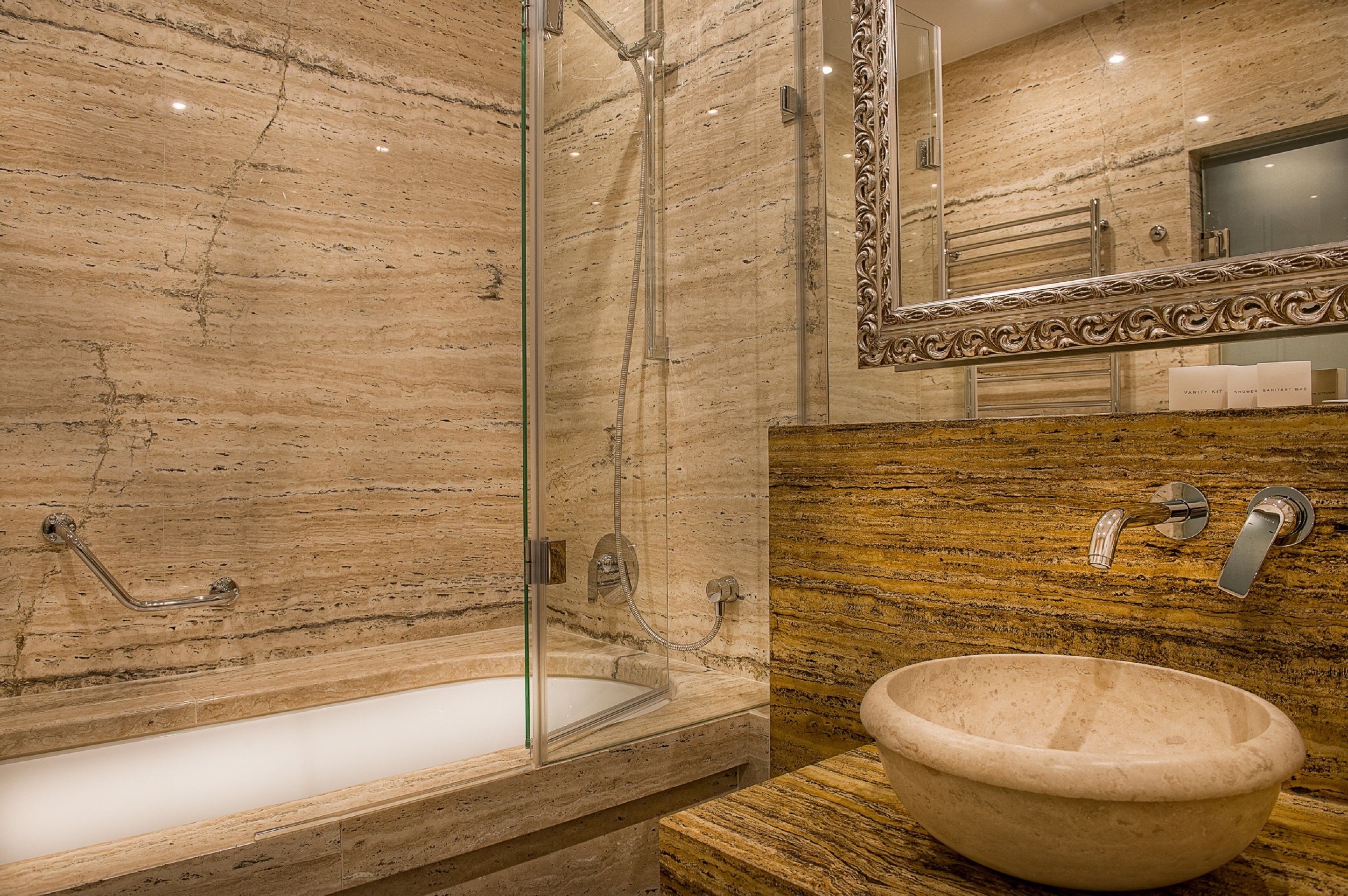 deluxe double room, 1 double bed, accessible, pool view | bathroom | free toiletries, dressing gowns, slippers, towels