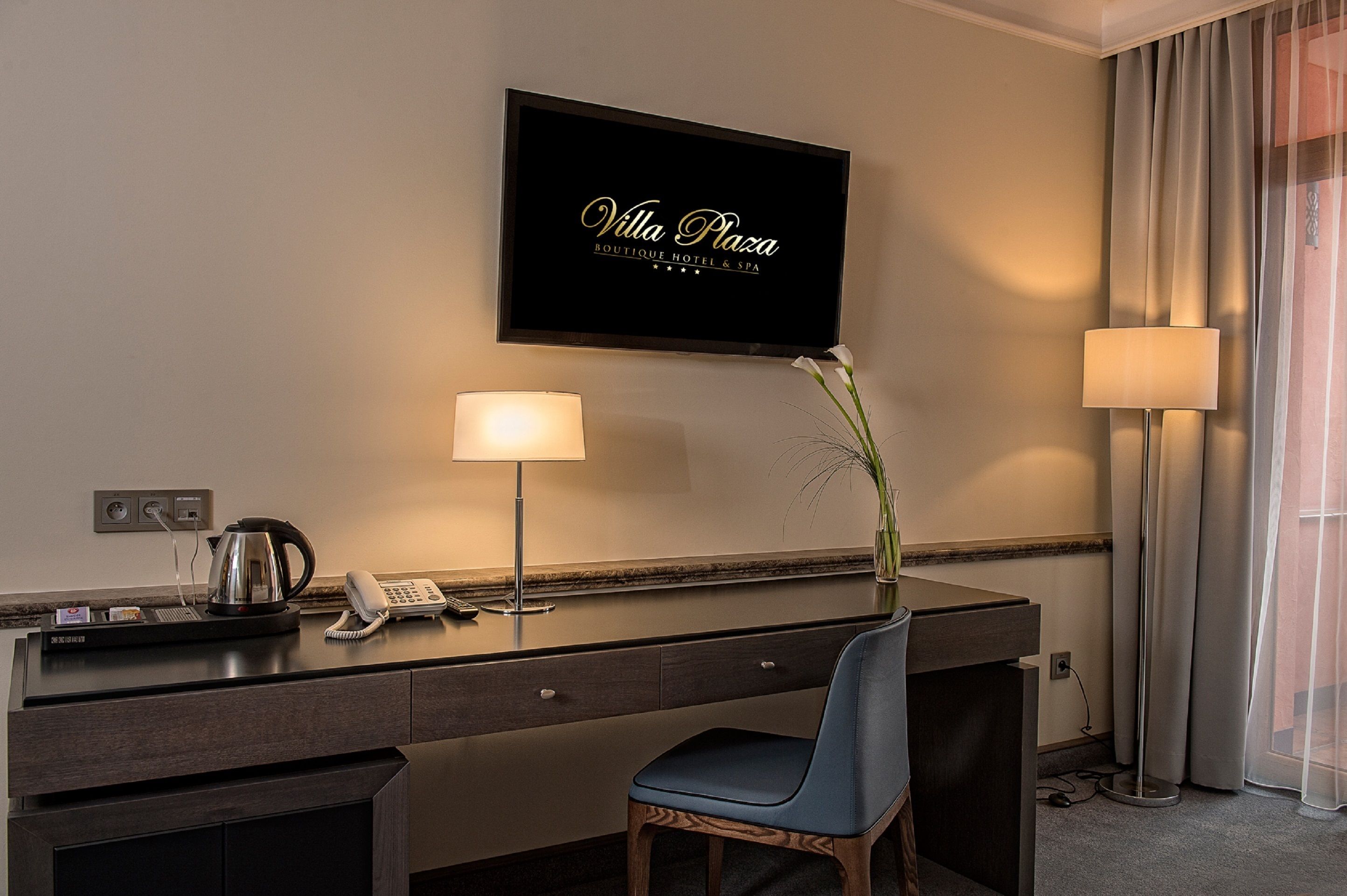 double or twin room, accessible, hill view | 1 bedroom, minibar, in-room safe, desk